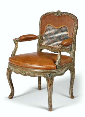 A LOUIS XV GREY AND GREEN-PAINTED FAUTEUIL - фото 2