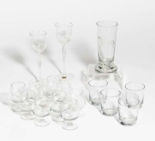 Konvolut von 18 Gläsern mit reiterlichen Gravuren und Dekorationen - photo 1