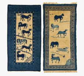 Zwei Teppiche mit jeweils sechs Pferden