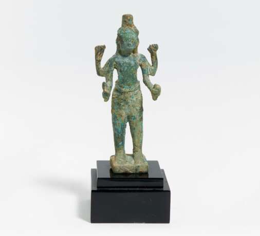 Kleine Figur des vierarmigen Vishnu - фото 1