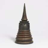 Große, mehrteilige Stupa als Reliquienbehälter - photo 1