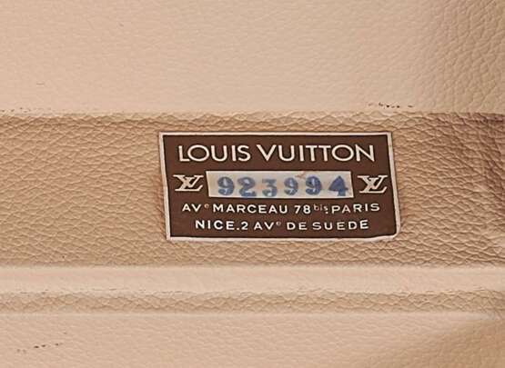 Louis Vuitton. Louis Vuitton - photo 8