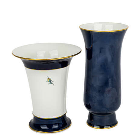 MEISSEN Zwei Vasen mit Kobaltblau 20. Jahrhundert. - фото 1