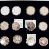 BRD - Euromünzen und diverse Medaillen, - photo 2