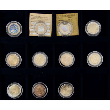 Euro - 2 Schatullen mit 2 Euro Gedenkmünzen, - photo 5