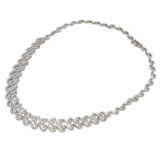 Collier mit Brillanten zusammen ca. 8,8 ct, - photo 3