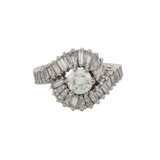 Ring mit Brillant von ca. 0,6 ct, - фото 2