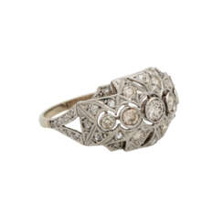 Ring mit Diamanten im Alt- und Rosenschliff, zusammen ca. 0,45 ct,