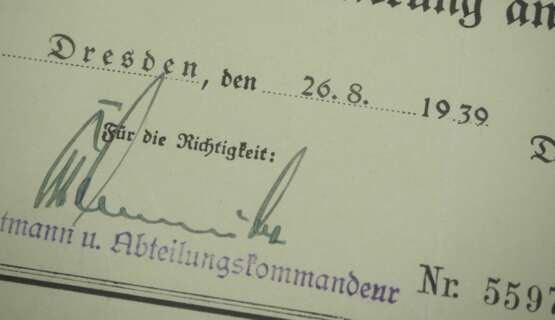 Medaille zur Erinnerung an den 1. Oktober 1938 Urkunde für den Leutnant d. Res. Wilhelm Galland. - photo 2