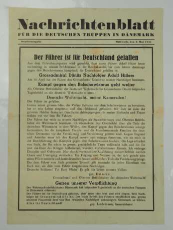 Flugblatt "Der Führer ist für Deutschland gefallen". - фото 1