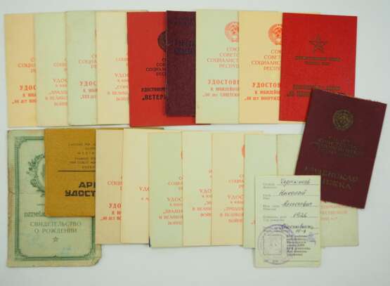 Sowjetunion: Nachlass Verleihungsbücher. - Foto 1