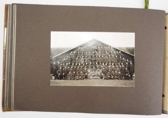 Tschecheslowakei: Militär-Fotoalbum. - photo 5