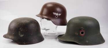 3. Reich: Stahlhelm - 3 Exemplare.