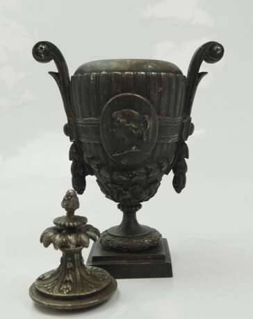 Deckel- Amphore-Vase. - Foto 2
