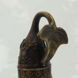 China: Bronze-Vase mit chinesischen Ornamenten. - photo 3