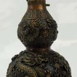 China: Bronze-Vase mit chinesischen Ornamenten. - Foto 4