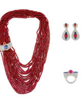 SUITE COLLANA, ORECCHINI E ANELLO CON RUBINI, ZAFFIRI E DIAMANTI, REPOSSI