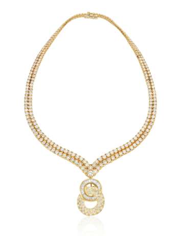 DIAMOND AND GOLD PENDANT NECKLACE - фото 2