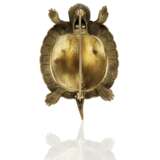 DIAMOND AND GOLD TURTLE BROOCH - photo 2