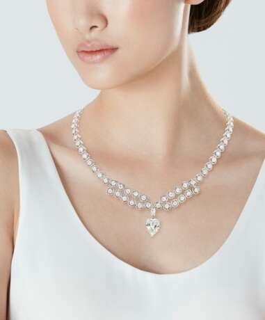DIAMOND AND PLATINUM NECKLACE WITH GIA REPORT - photo 4