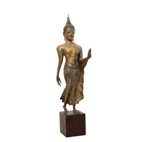 Exzellente Bronze des 'Walking Buddha'. THAILAND/AYUTTHAYA (1351-1767), wohl 16. Jahrhundert - photo 1