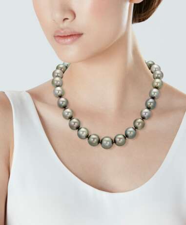 CULTURED PEARL AND DIAMOND NECKLACE - Foto 3