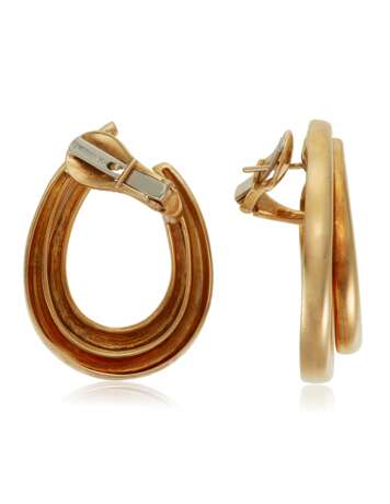 Webb, David. DAVID WEBB GOLD EARRINGS - Foto 2