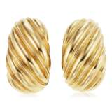 DAIVD WEBB GOLD HALF-HOOP EARRINGS - фото 1