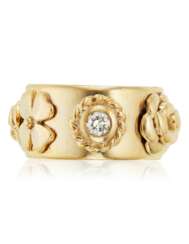 CHANEL GOLD AND DIAMOND RING