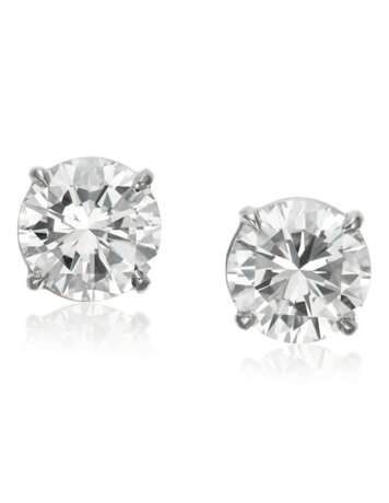 NO RESERVE ~ DIAMOND STUD EARRINGS WITH GIA REPORTS - фото 1