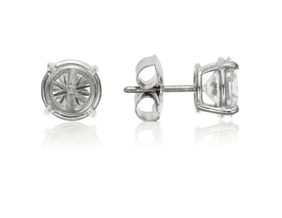 NO RESERVE ~ DIAMOND STUD EARRINGS WITH GIA REPORTS - Foto 2