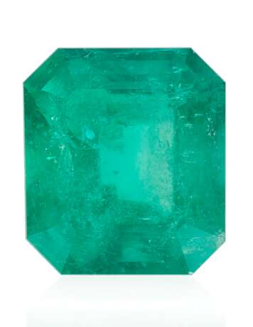 UNMOUNTED EMERALD OF 7.93 CARATS WITH AGL REPORT - Foto 1