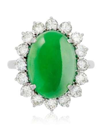 JADEITE JADE AND DIAMOND RING WITH GIA REPORT - photo 1