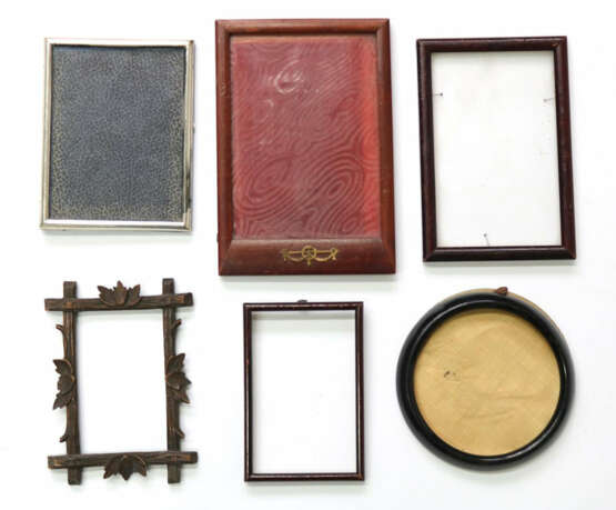 16 picture frames - photo 3