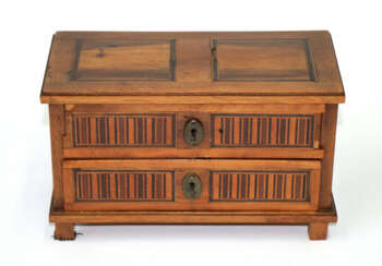 Miniature, model chest of drawers