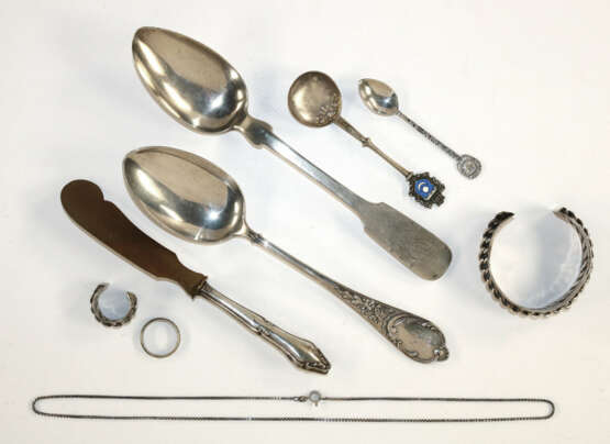 Silver spoons among other things - photo 1