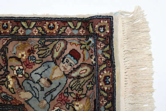 Ishfahan tapestry - photo 4