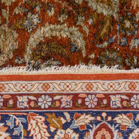 Orientteppich aus Seide. 20. Jahrhundert, ca. 185x125 cm - Foto 2