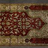 Orientteppich aus Seide. 20. Jahrhundert, ca. 149x104 cm - photo 1