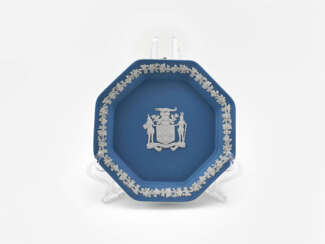 Saucer for jewelry &quot;Jamaica&quot;. Wedgwood, England, handcrafted porcelain, 1962 - 1990