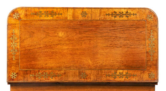 A PAIR OF GEORGE IV BRASS-INLAID ROSEWOOD CARD TABLES - фото 3