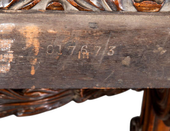 A WILLIAM IV BRAZILIAN ROSEWOOD AND SPECIMEN HARDSTONE-INLAID TABLE - Foto 5