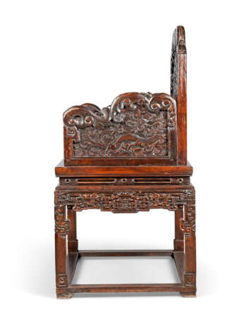 A PAIR OF CHINESE STAINED-PADAUK ARMCHAIRS - фото 2