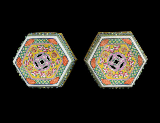 A PAIR OF CHINESE YELLOW-GROUND FAMILLE ROSE HEXAGONAL GARDEN SEATS - photo 2