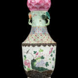 A PAIR OF CHINESE FAMILLE ROSE LOTUS-FORM VASES - photo 6