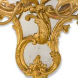 A PAIR OF GILTWOOD AND GILT-GESSO GIRANDOLE MIRRORS - photo 5