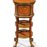 A NEAR PAIR OF FRENCH ORMOLU-MOUNTED KINGWOOD, BOIS SATINE AND SYCAMORE MARQUETRY BEDSIDE TABLES - photo 5