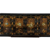 AN EARLY VICTORIAN PAPIER-MACHE, JAPANNED, AND POLYCHROME-DECORATED SLATE THREE-DOOR CABINET - фото 1