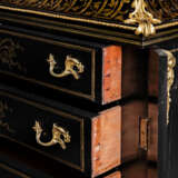 A PAIR OF NAPOLEON III CUT-BRASS INLAID EBONY AND EBONISED DRESSING CABINETS - фото 3