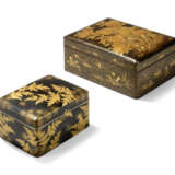 TWO JAPANESE GOLD AND BLACK LACQUER BOXES - фото 1
